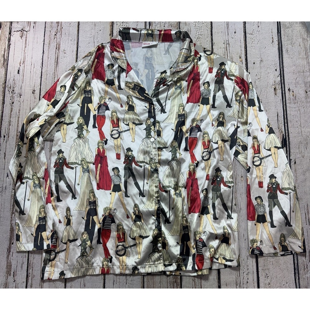 TAYLOR SWIFT TAYLORS VERSION ERAS TOUR BUTTON FRONT POLYESTER PAJAMA TOP SIZE XL